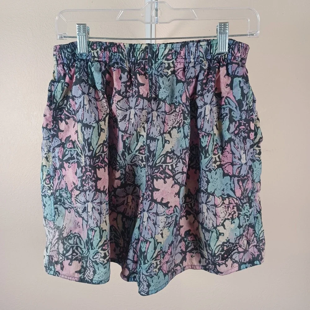 Nike‎ Vintage Novelty Retro Print Pull On Nylon Active Shorts White Tag Youth L